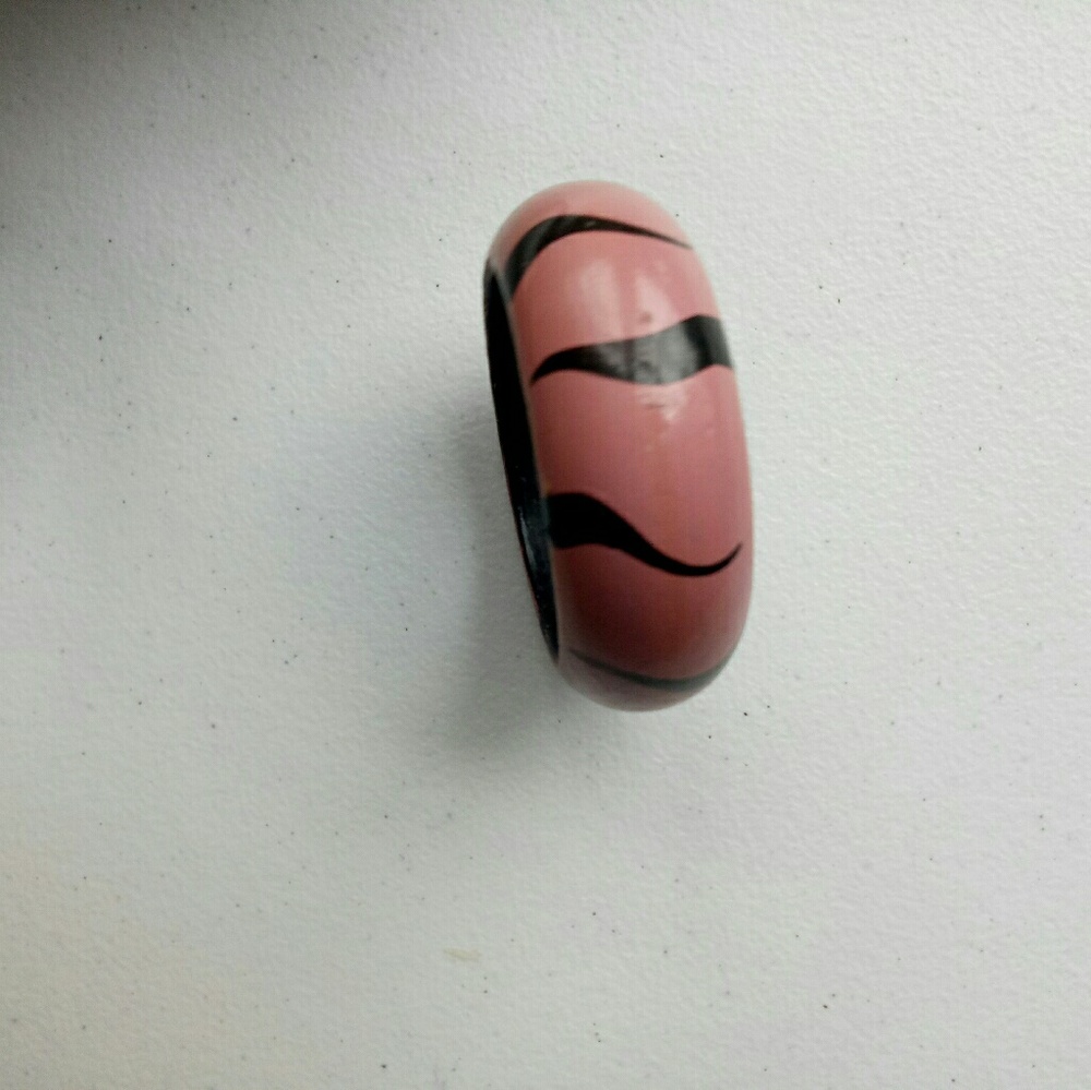 Pink bangle - Picture 2 of 2